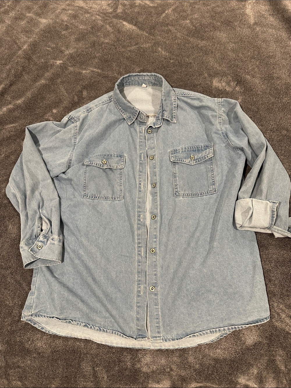Light Blue Denim Button-Front Shirt. Size medium - Picture 6 of 14